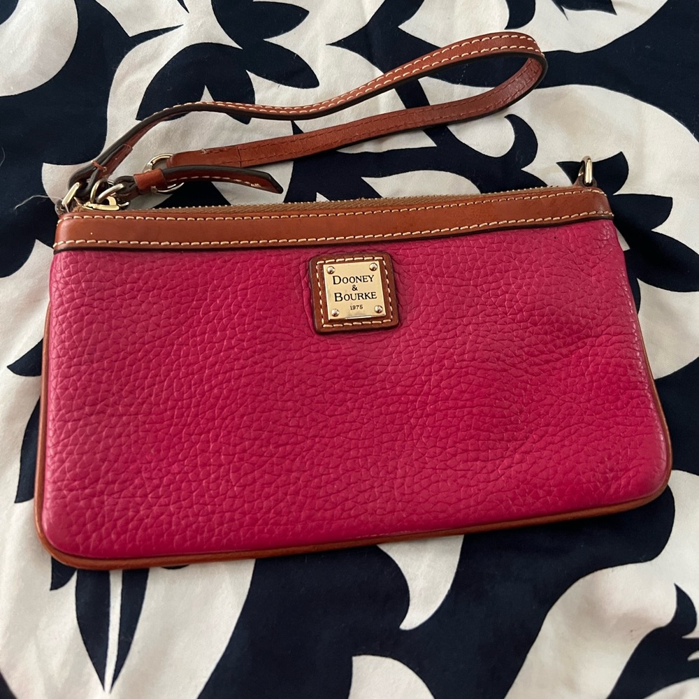 Dooney wristlet in hot pink…